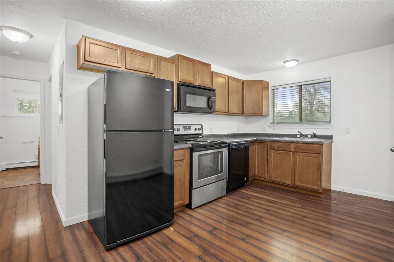 Minot Apartment: 225 19th St SE