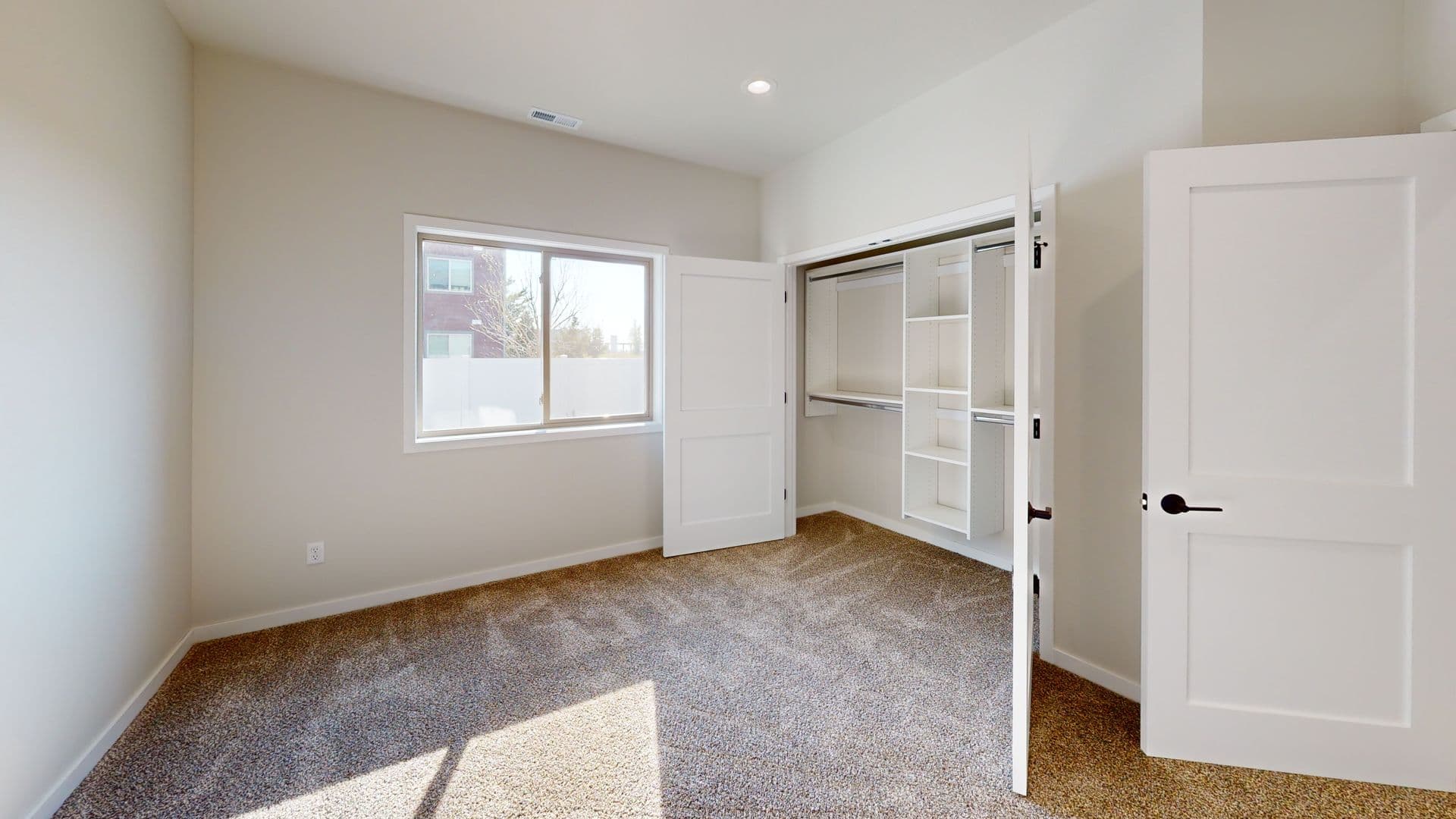 Minot House: 4017 Crossing St SW