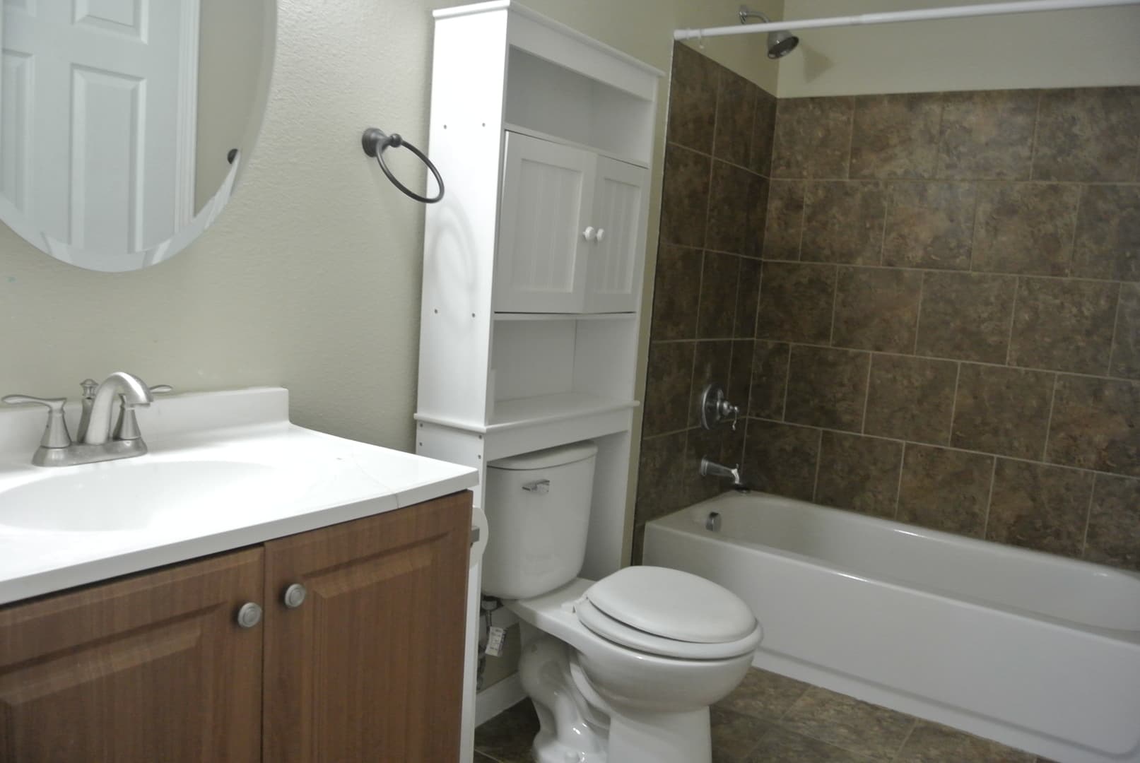 Minot House: 1217 5th Ave NW *For sale*