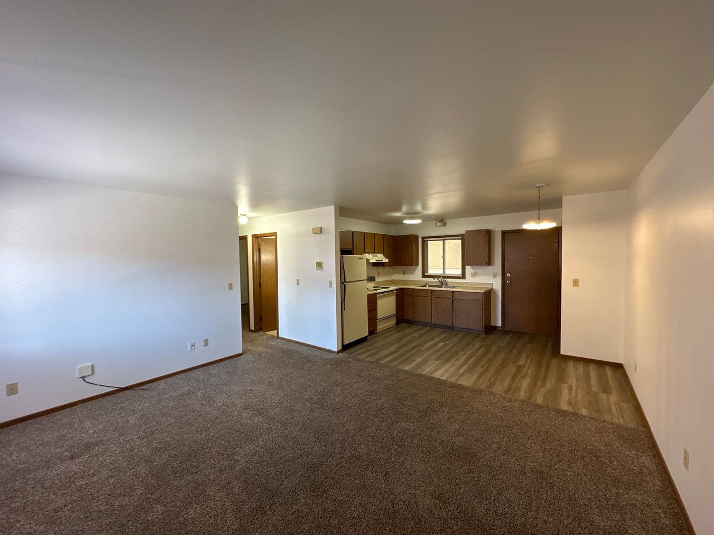 Minot Apartment: 22 South Main St