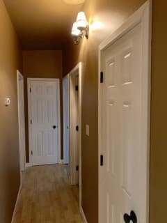 Minot House: 522 25th Ave NW