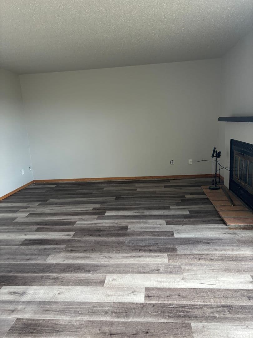 Minot House: 937 Delmar Court