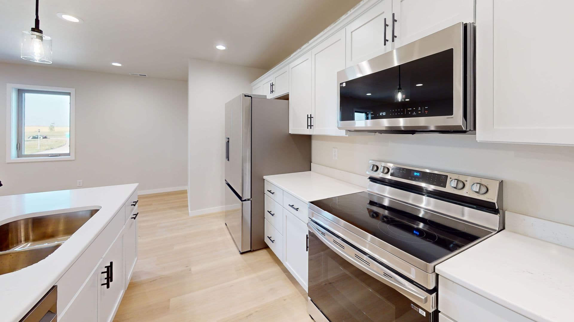 Minot House: 4017 Crossing St SW