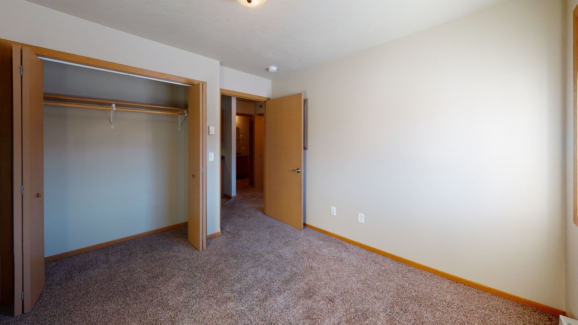 Minot Apartment: 3 36th Ave NE (Building A)