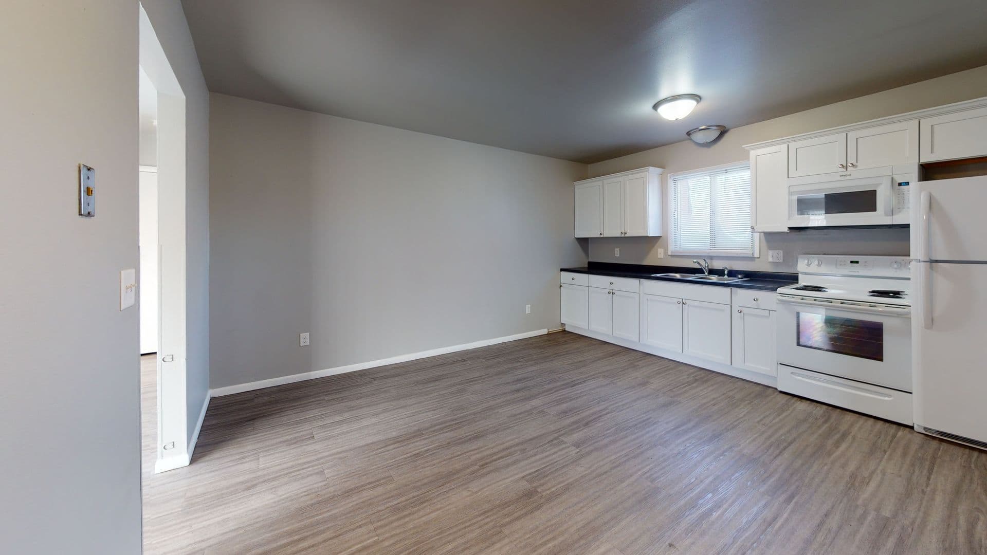 Minot Apartment: 2612 4th  St NW