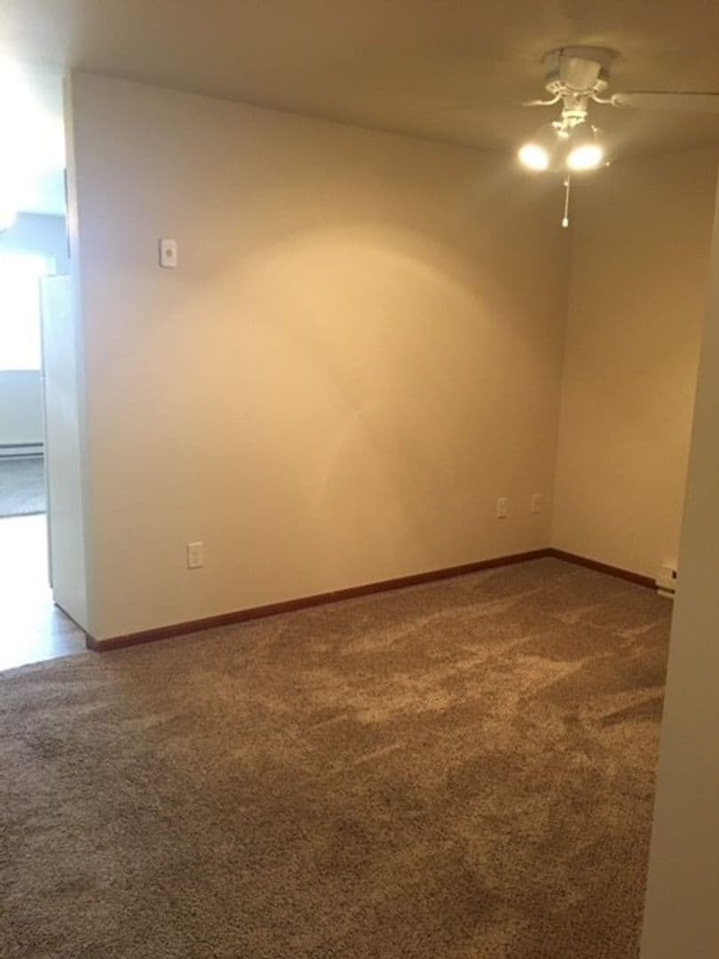 Lignite Apartment: 409 King Street