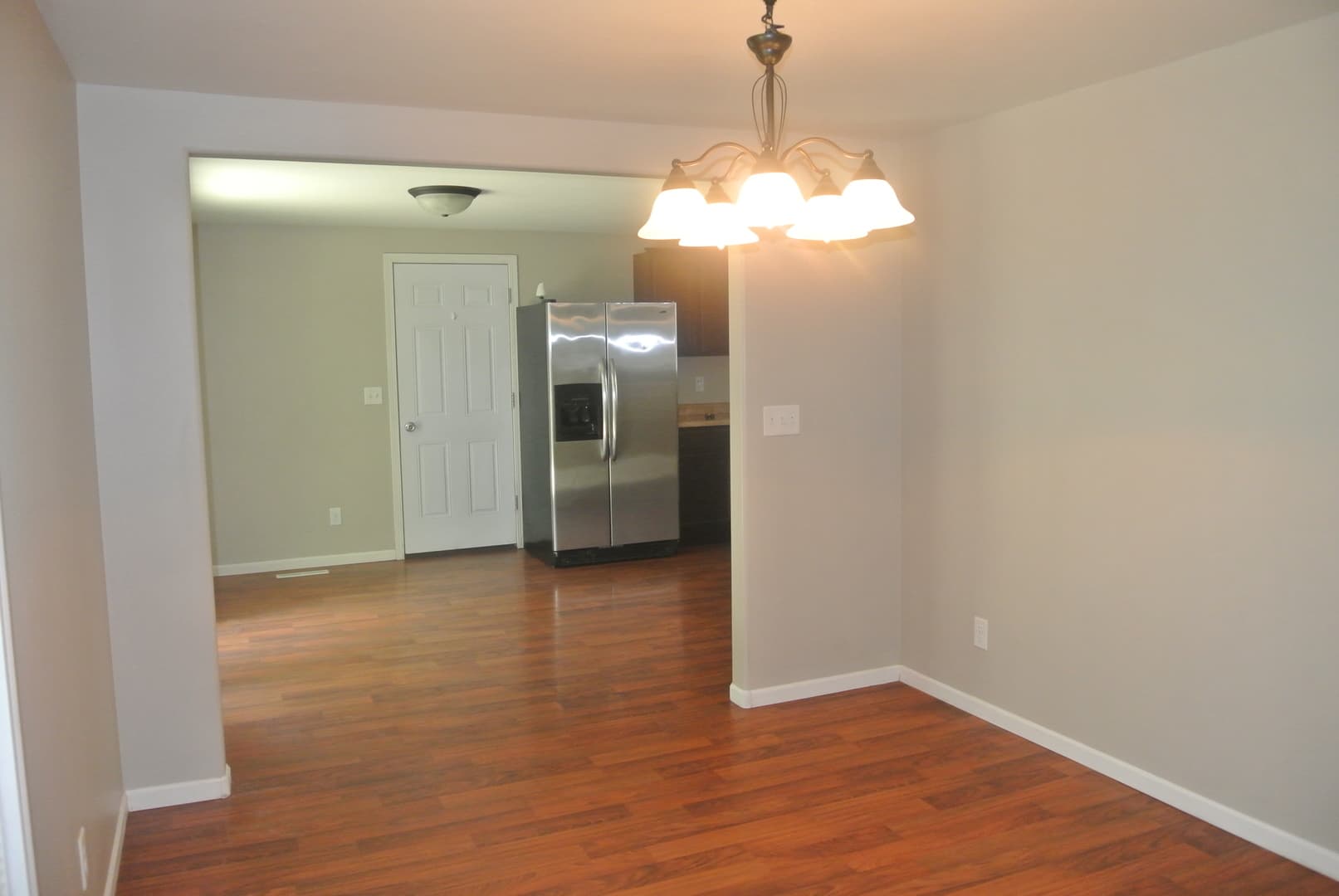 Minot House: 315 16th St SW
