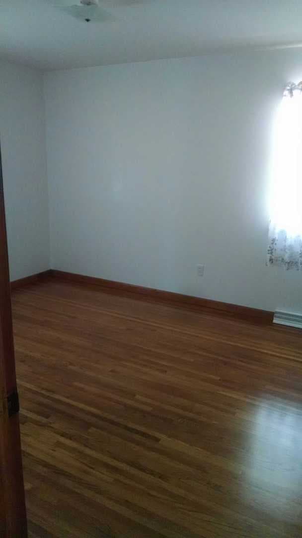 Minot House: 1424 7th St SW