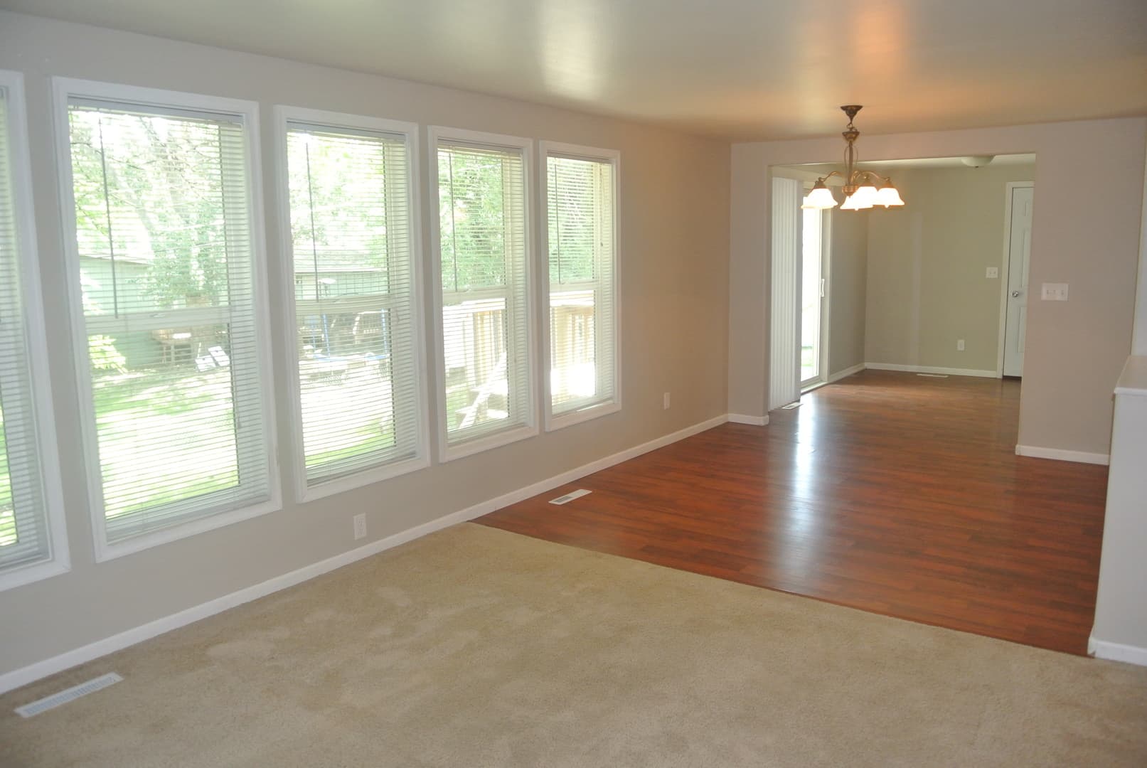 Minot House: 315 16th St SW