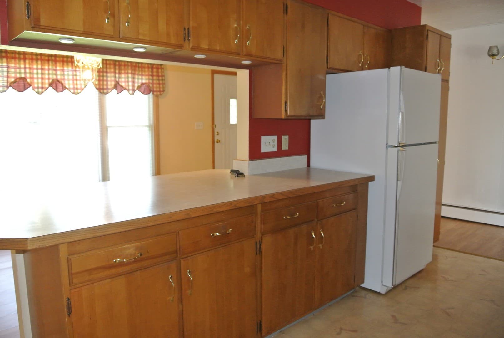 Minot Apartment: 1700 6th St NW