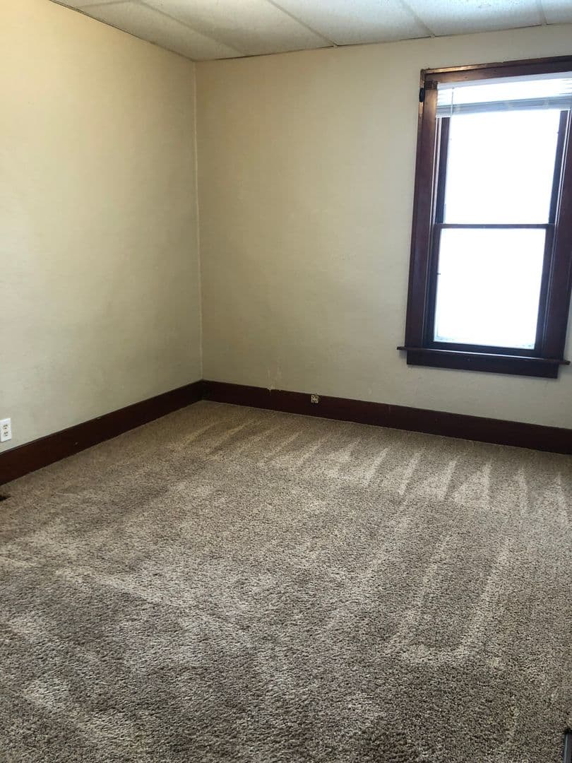 Minot Apartment: 546 Valley Street