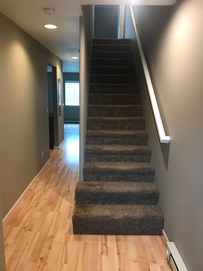 Minot Condo: 612 Colton St SW