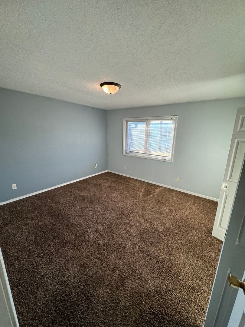 Minot House: 820 2nd Ave SW