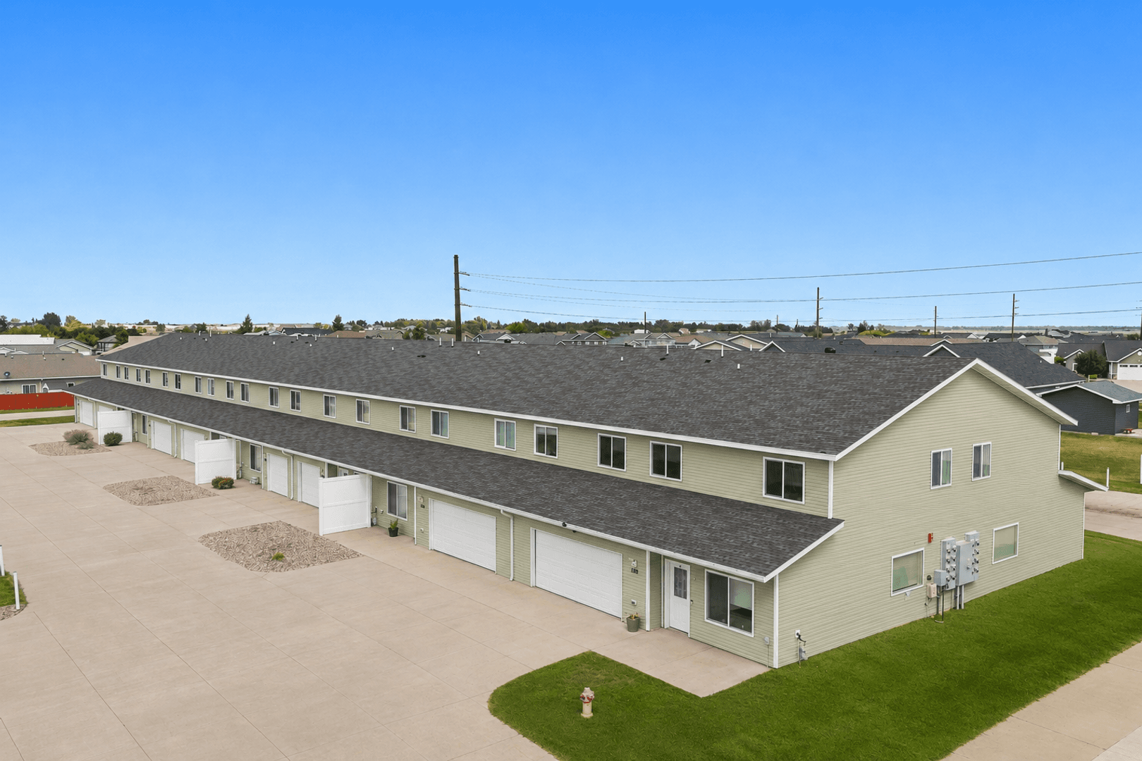 Minot Apartment: 1732 - 1754 35th Ave SE