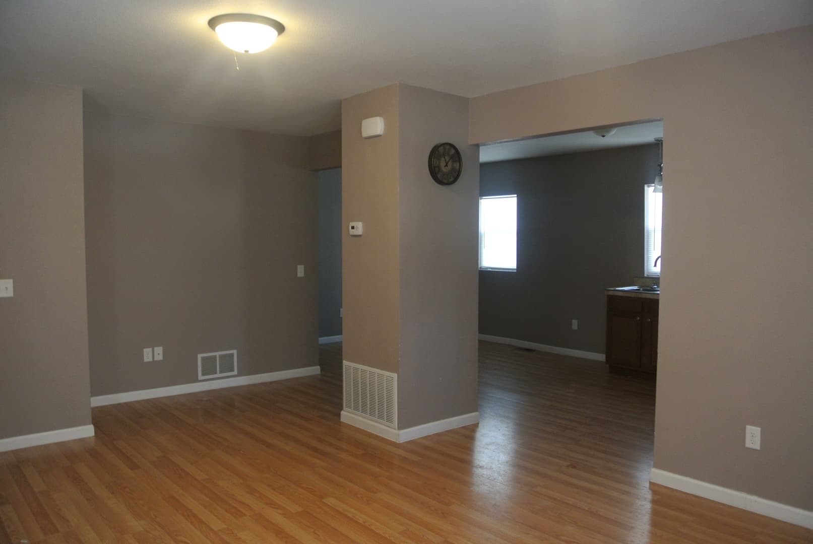 Minot House: 1217 5th Ave NW *For sale*