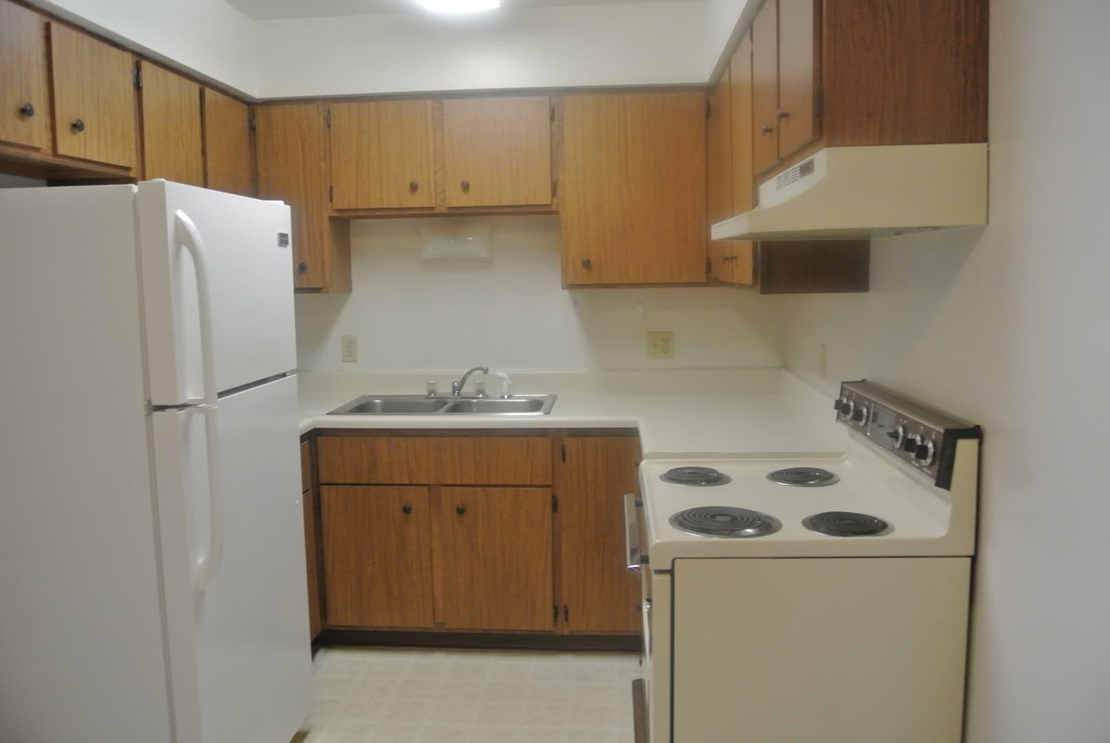 Minot Apartment: 1440 32nd Ave SW