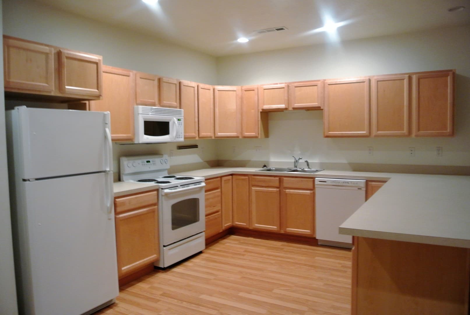 Minot Apartment: 15 South Main