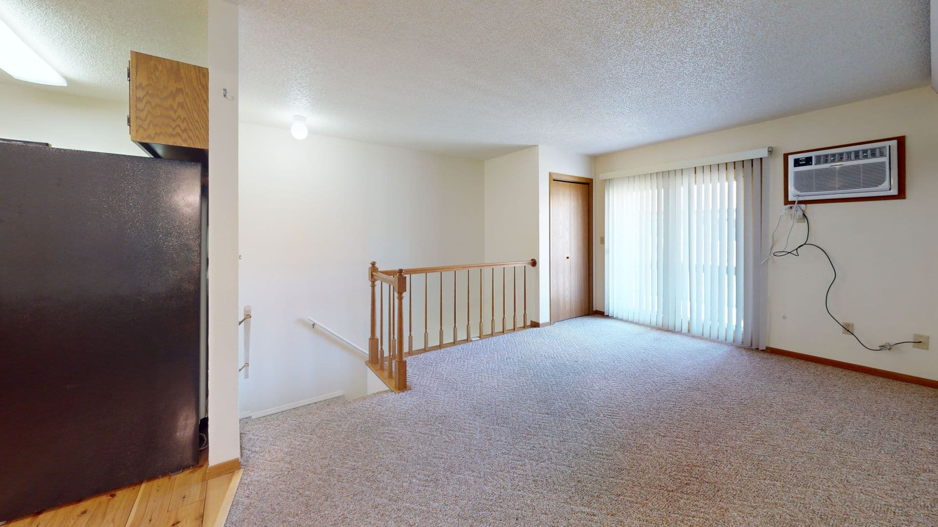 Minot Apartment: 1405 2nd Ave SW
