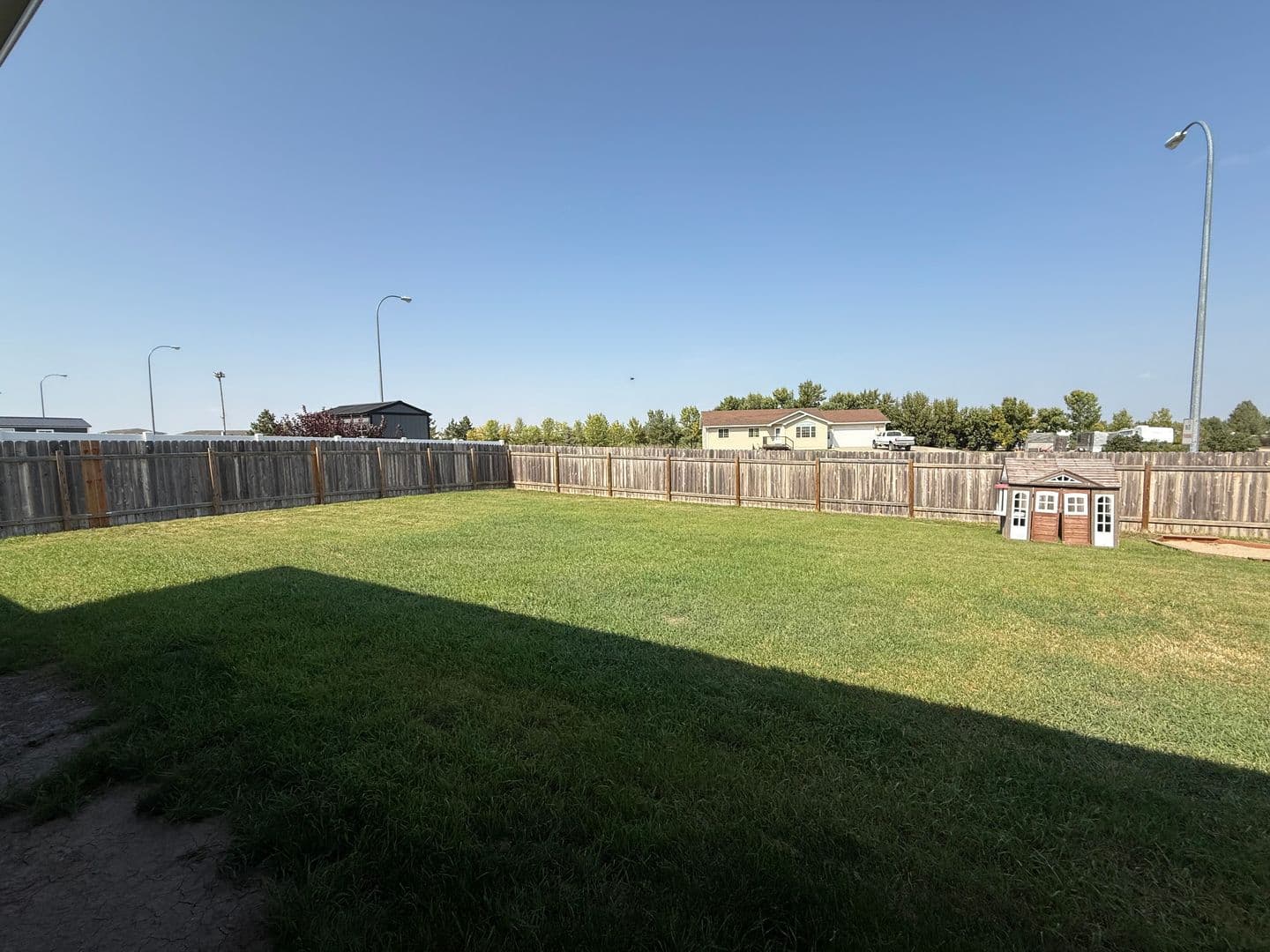 Minot House: 9 Mulberry Loop NE