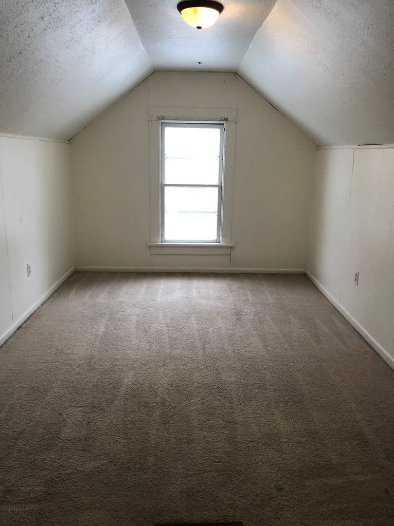 Minot Apartment: 546 Valley Street