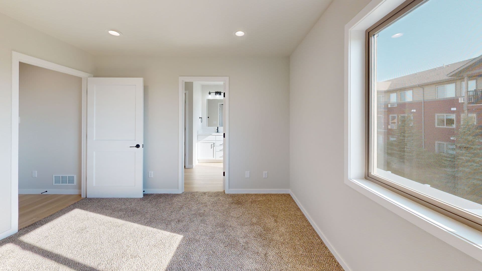 Minot House: 4017 Crossing St SW