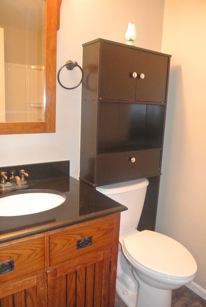 Minot House: 315 16th St SW