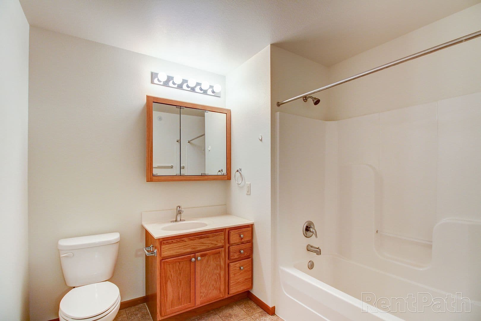 Minot Apartment: 2031 33rd St NW