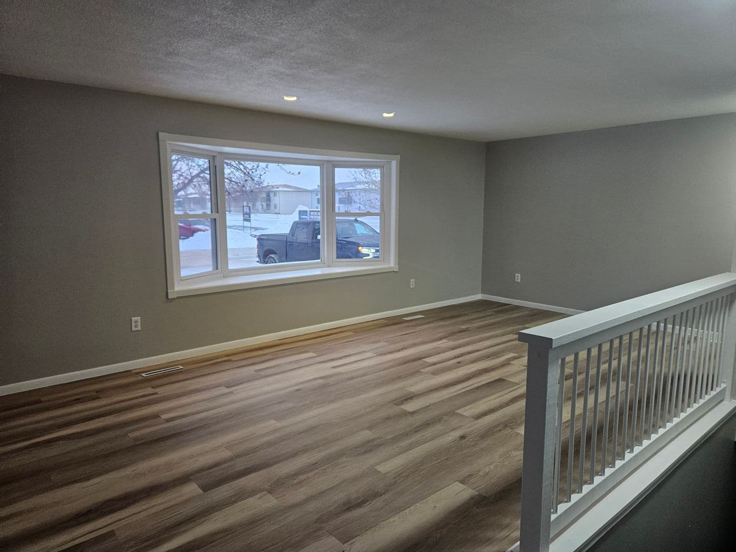Minot Apartment: 1732-1734 6th St SE