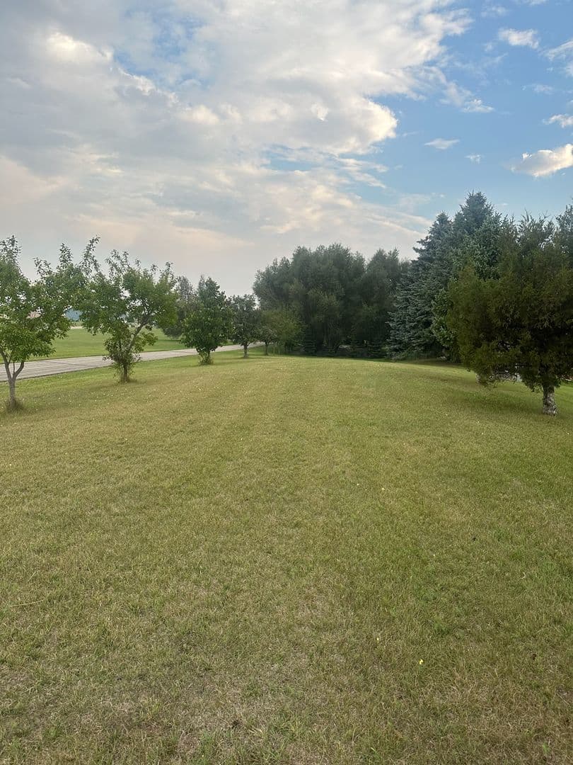 Rugby Apartment: 44 Country Road