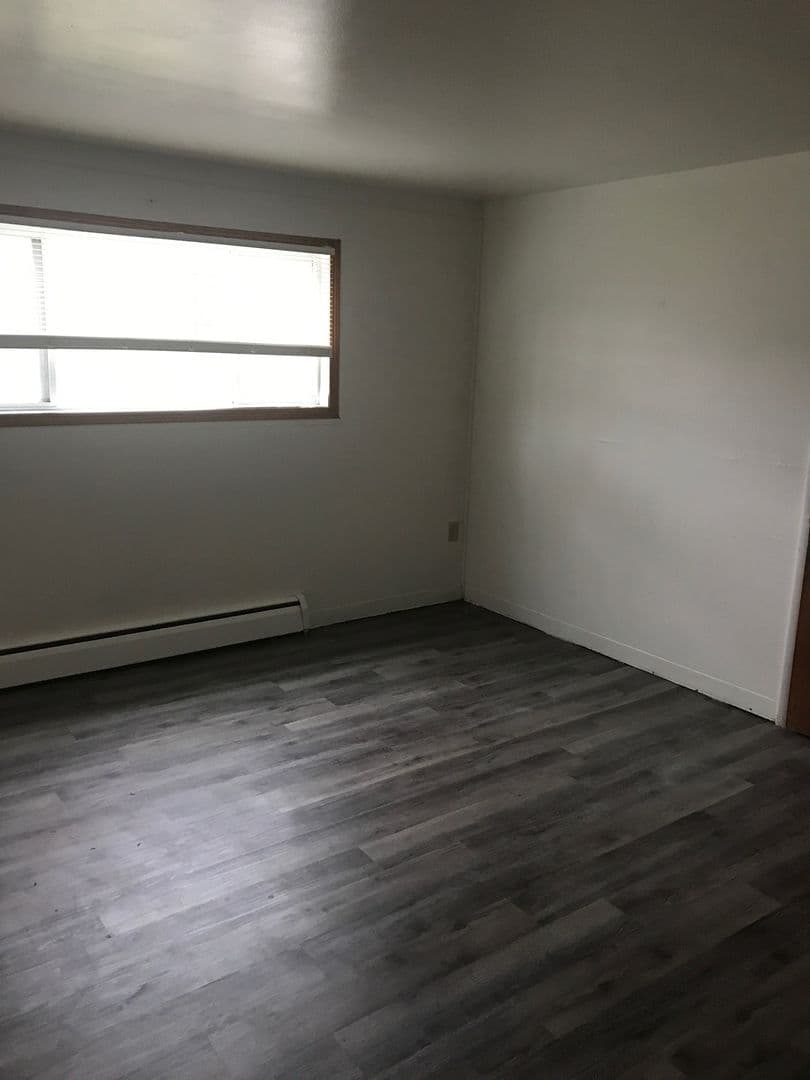 Minot Apartment: 1824 South Main