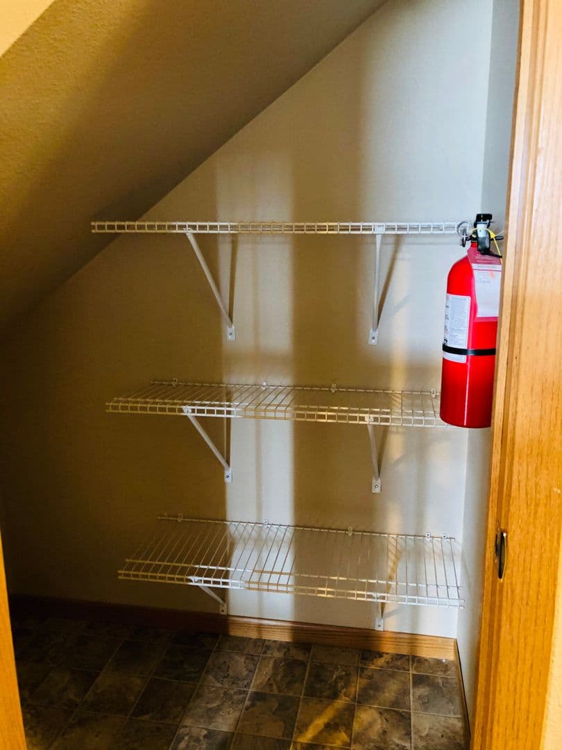 Minot Apartment: 1422 31st Ave SE