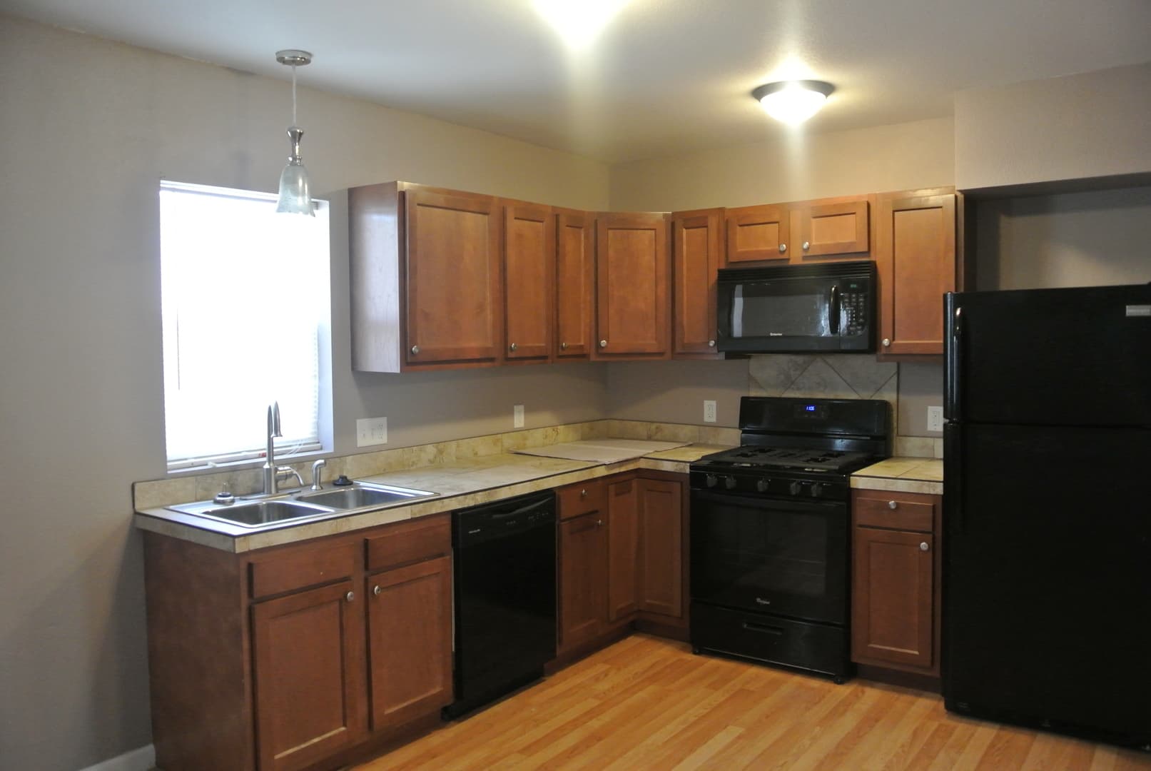 Minot House: 1217 5th Ave NW *For sale*