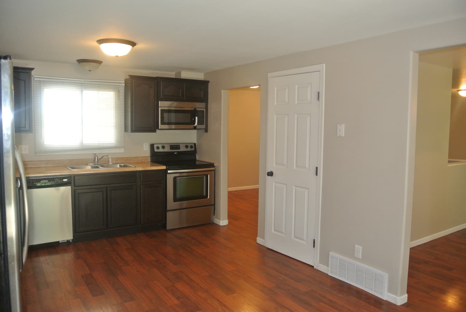 Minot House: 315 16th St SW