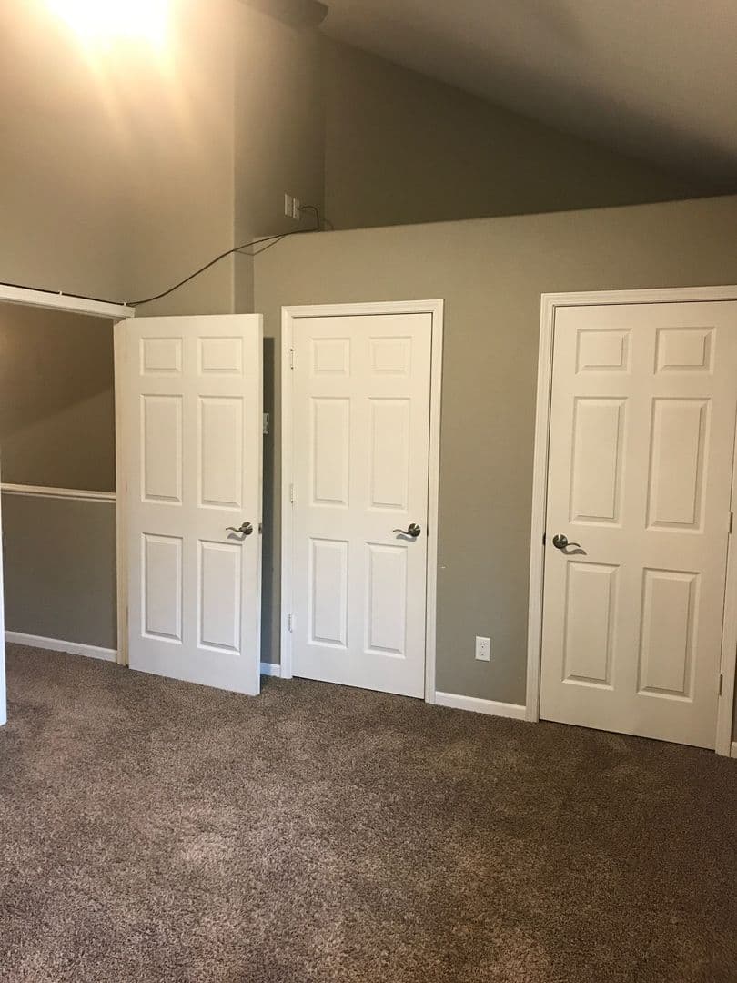 Minot Condo: 612 Colton St SW
