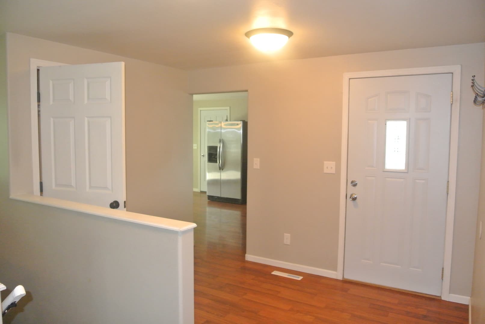 Minot House: 315 16th St SW