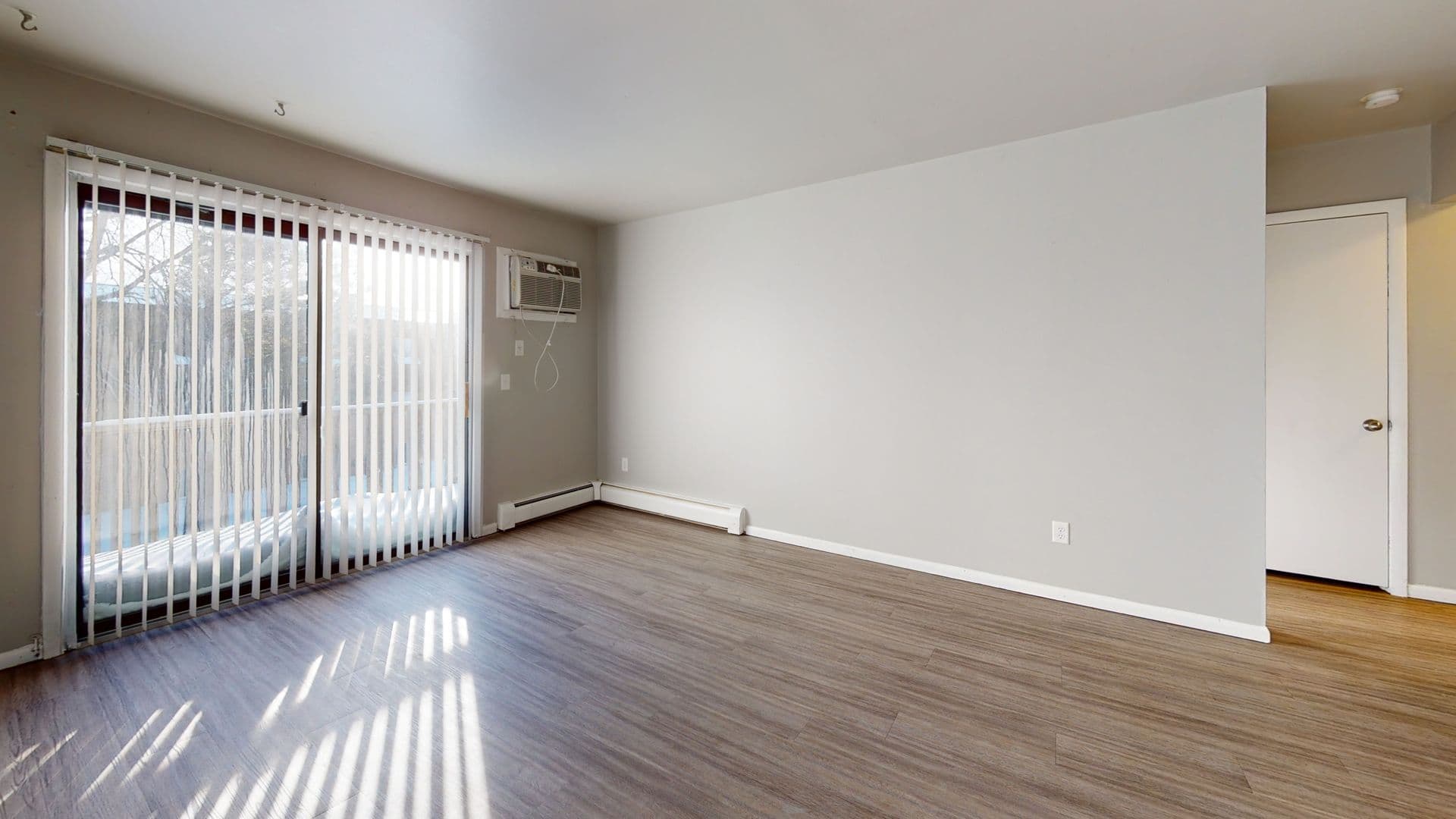 Minot Apartment: 2606 4th St NW
