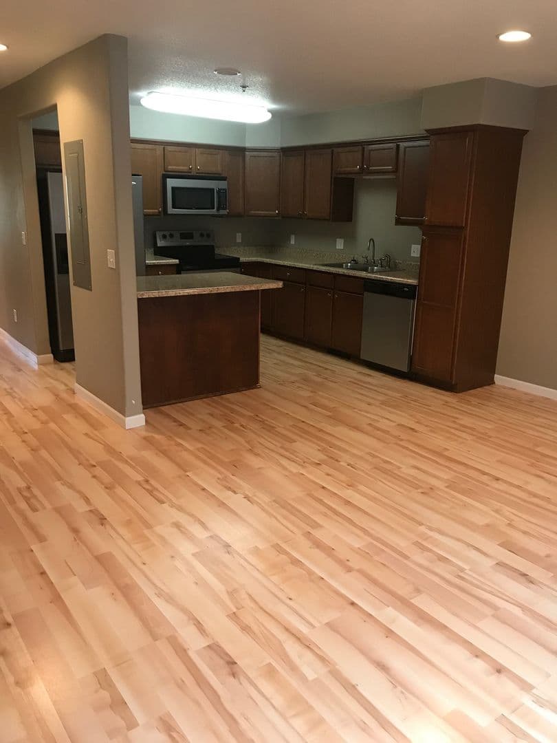 Minot Condo: 612 Colton St SW