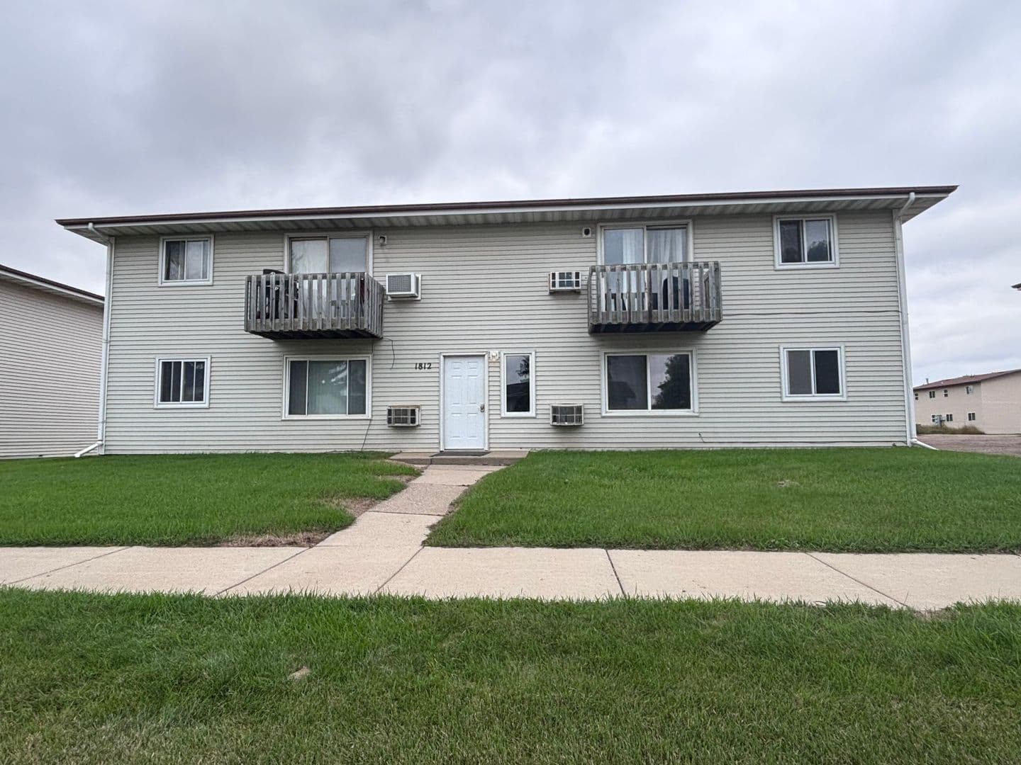 Minot Apartment: 1812 6th St SE
