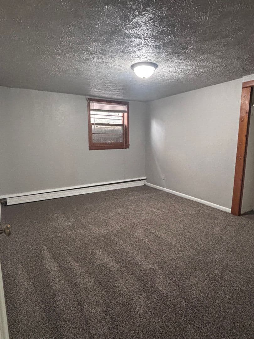 Minot Apartment: 108 11th Ave SE