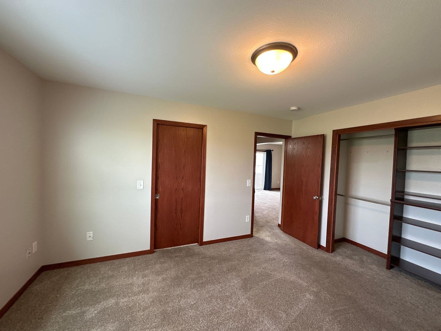 Minot House: 111 Mulberry Loop