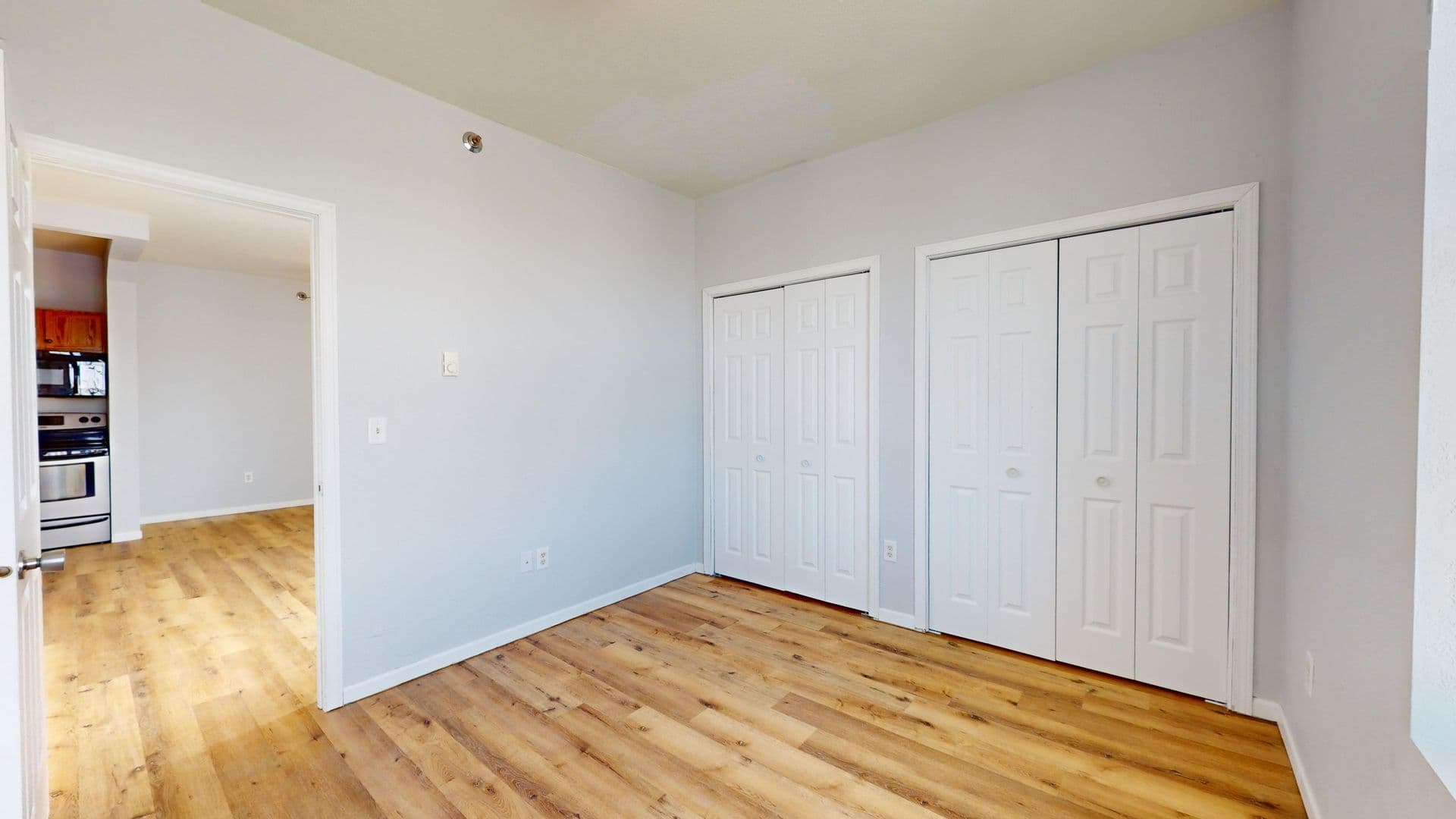 Minot Apartment: 24 1st St NE