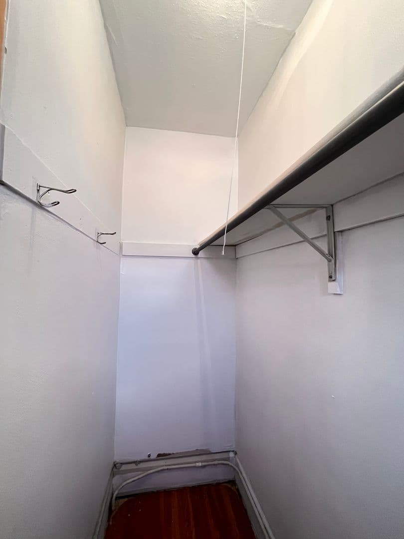 Des Moines Apartment: 3438 (11-plex), 3434 (4-plex), 3414 (parking lot) University Ave, 3436 University, 1145 35th Street