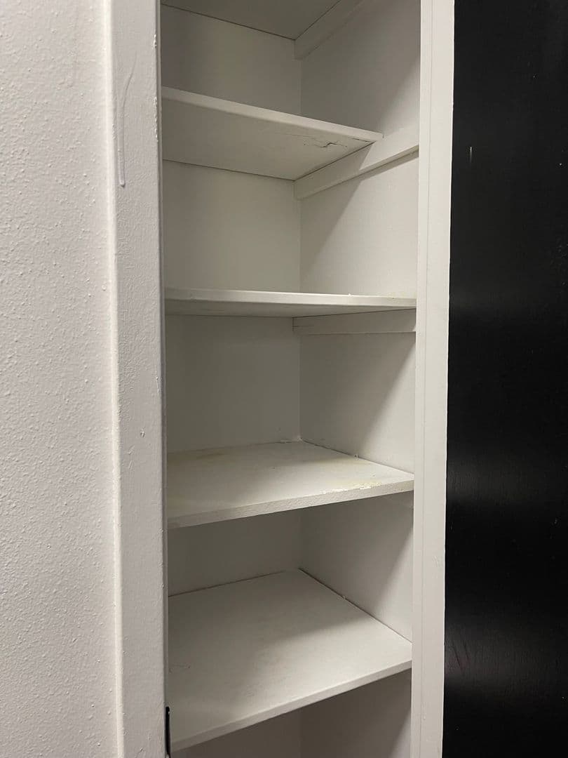 Des Moines Apartment: 6315 Hickman Rd, 6319 Hickman Rd
