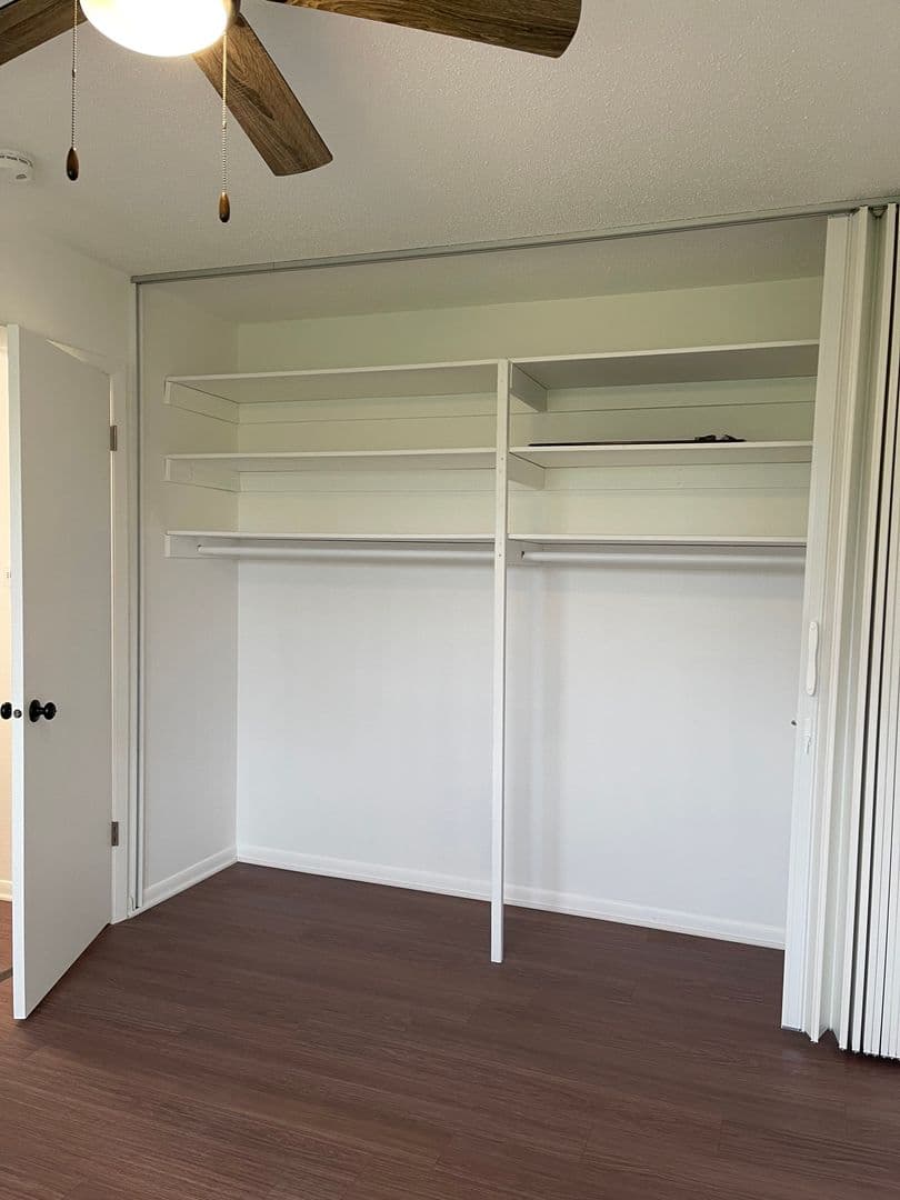 Des Moines Apartment: 6315 Hickman Rd, 6319 Hickman Rd