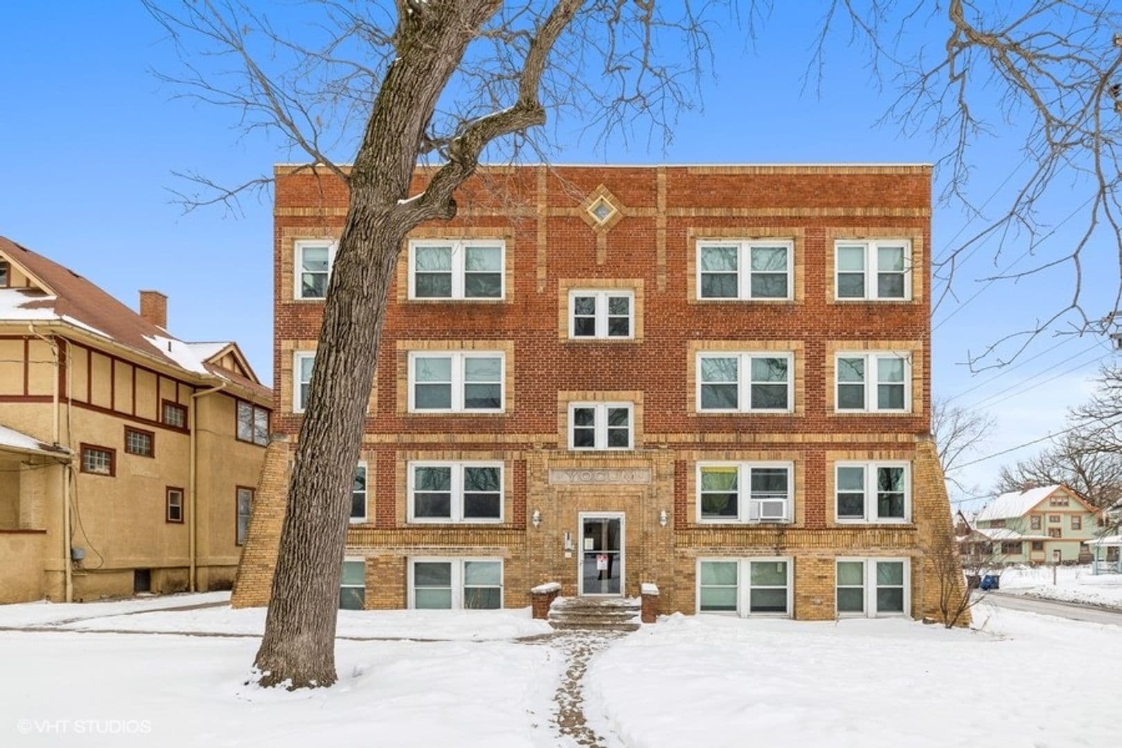 Des Moines Apartment: 3438 (11-plex), 3434 (4-plex), 3414 (parking lot) University Ave, 3436 University, 1145 35th Street