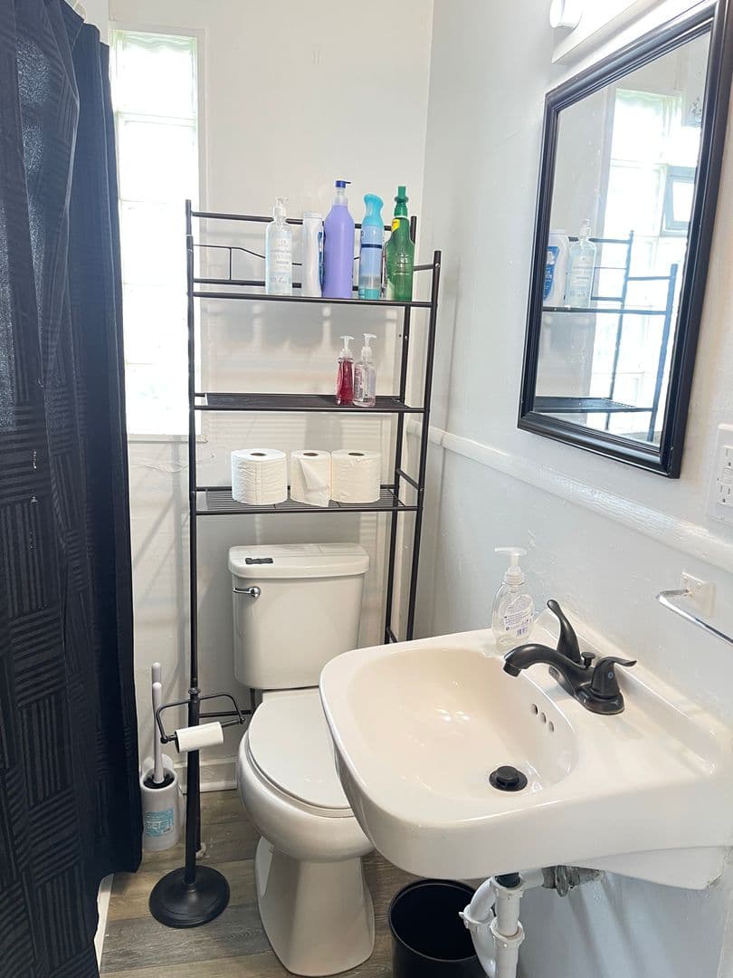 Des Moines Apartment: 2816 Cottage Grove Ave