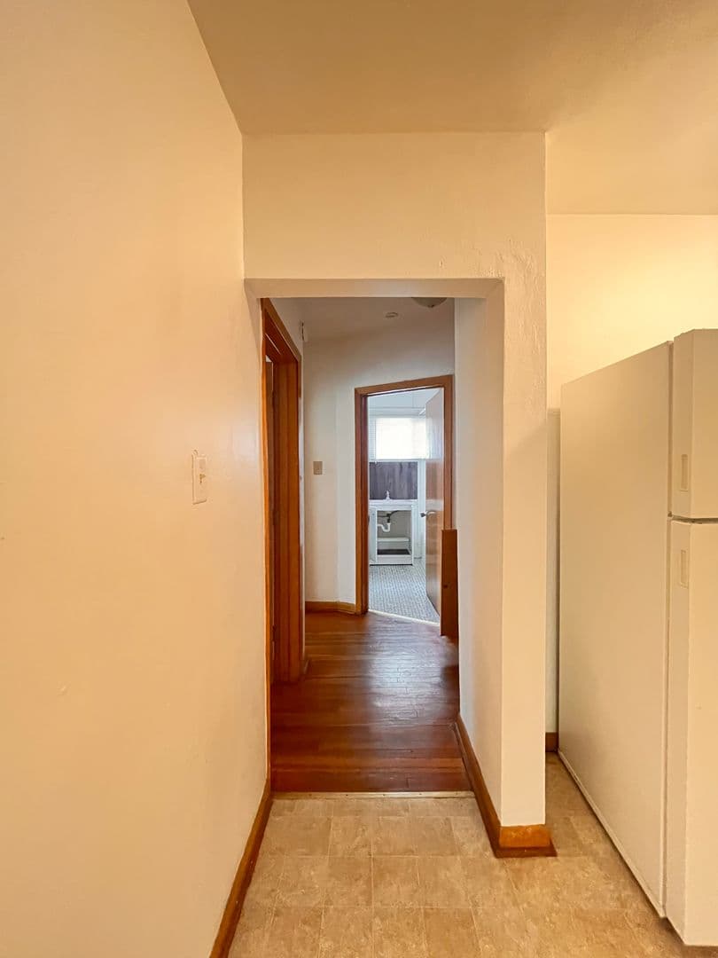Des Moines Apartment: 3438 (11-plex), 3434 (4-plex), 3414 (parking lot) University Ave, 3436 University, 1145 35th Street