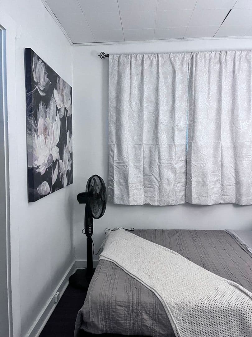 Des Moines Apartment: 1111 27th St