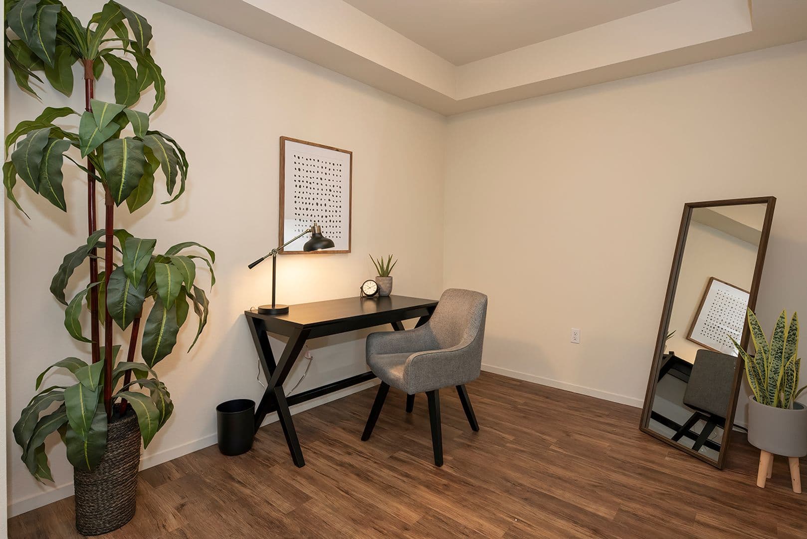 El Cerrito Apartment: 512 El Cerrito Plaza