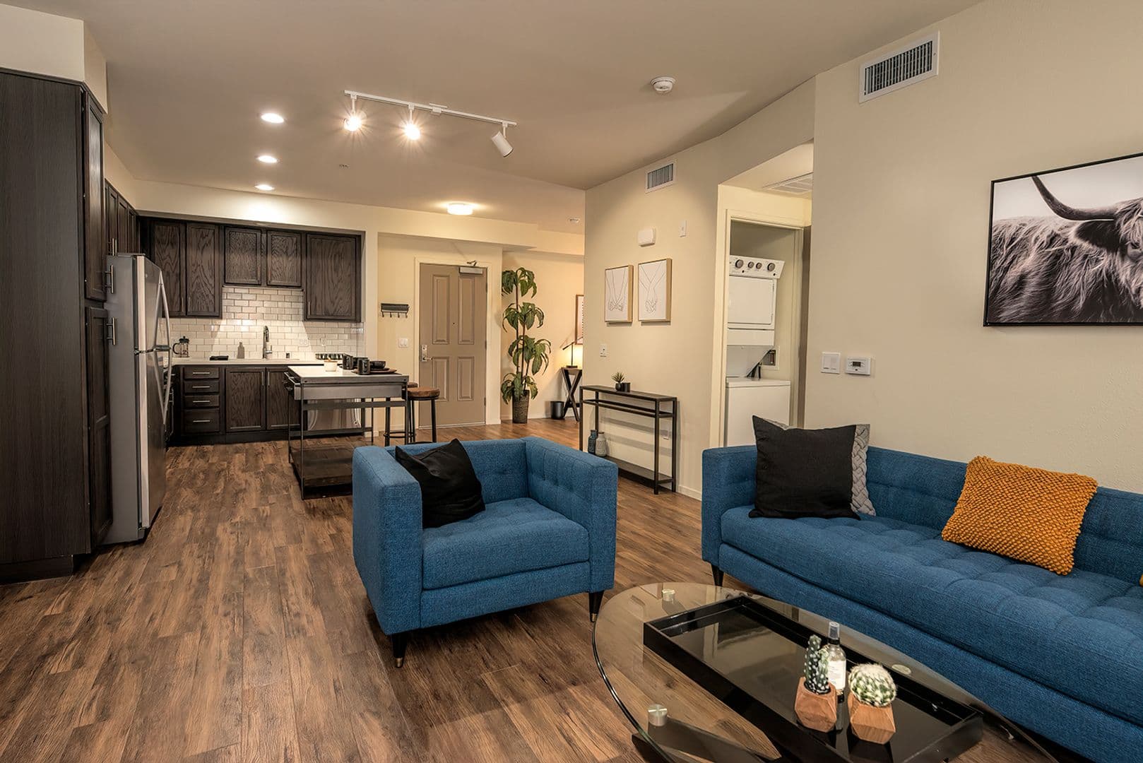 El Cerrito Apartment: 512 El Cerrito Plaza